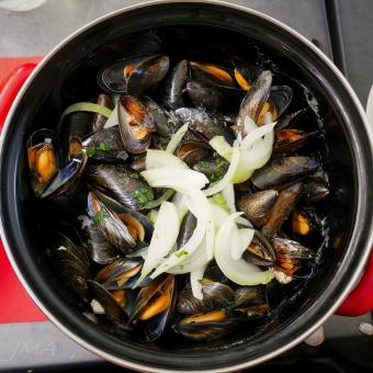 Moules served in Brittany, France
